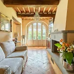 Private Borgo With Pool 5 Km From Tatil Evi