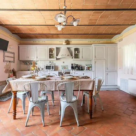 Private Borgo With Pool 5 Km From