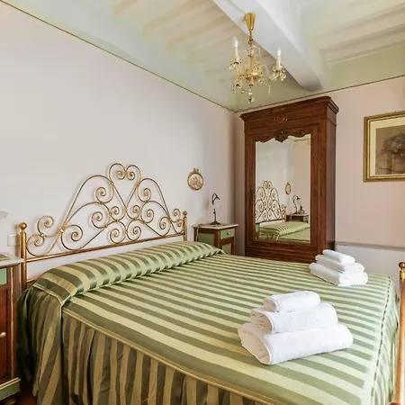 Hébergement de vacances Private Borgo With Pool 5 Km From Arezzo