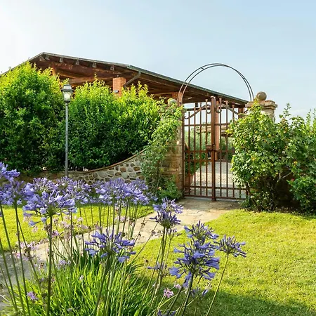 Private Borgo With Pool 5 Km From *
